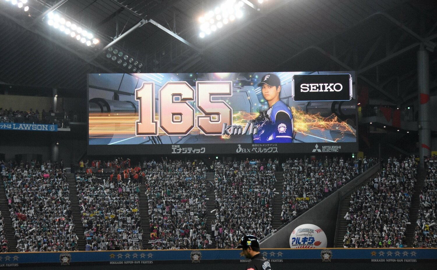 大谷翔平は日本ハム時代の2016年10月16日に自己最速の165kmをマーク(CSファイナルステージ、ソフトバンク戦) ©JIJI PRESS