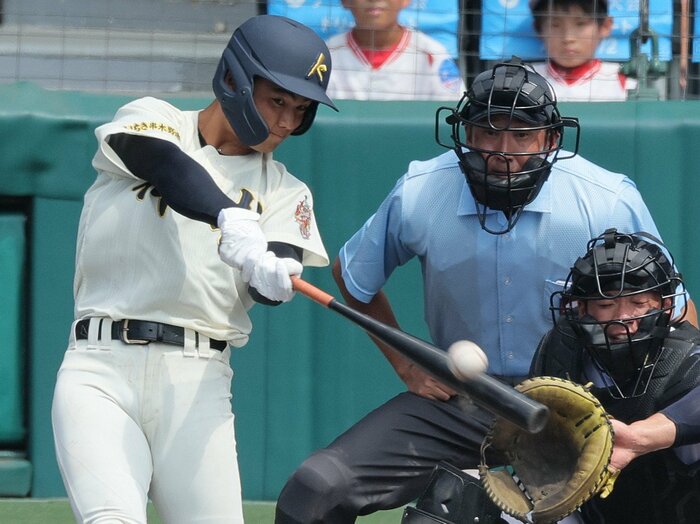 高校野球ホームラン激減、“最少”7本のウラで…じつは違反バットが続出していた「密告合戦やめましょうよ」地方大会では「“無名メーカー”バットがブーム」<Number Web> photograph by JIJI PRESS
