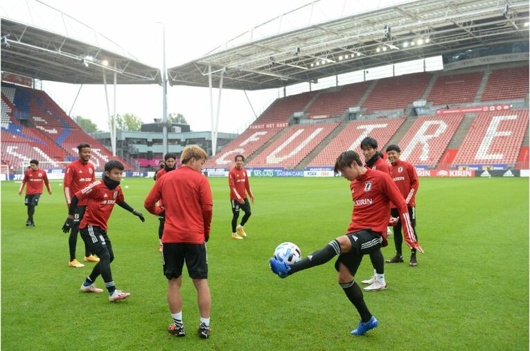 ストッパー酒井宏樹は大収穫も  “引き出しにある対応策をすぐ取り出せない” 森保Jの再課題(29) ／ photograph by JFA