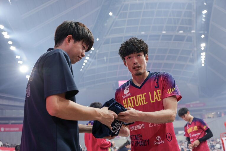 パリ五輪でも活躍したセッター深津旭弘（37歳）©︎SV.LEAGUE