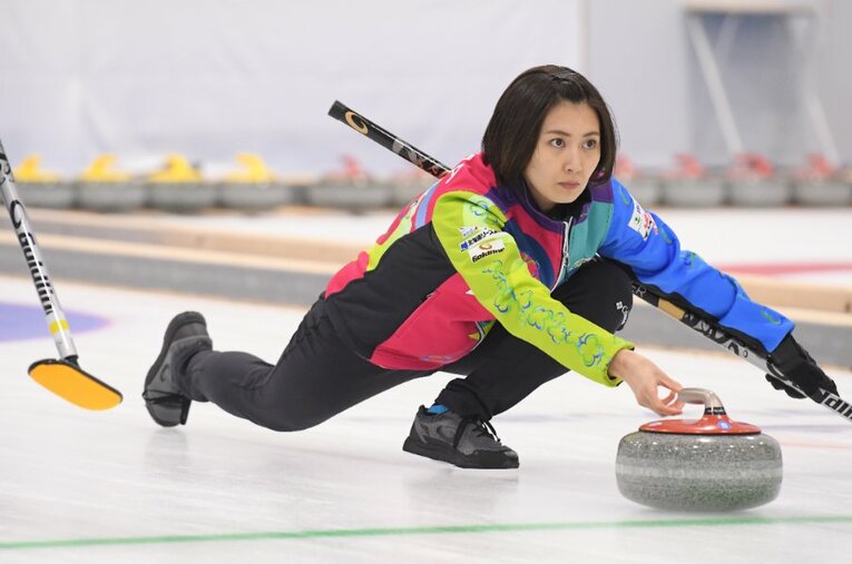 ロコ・ソラーレの藤澤五月とは同じ北海道出身で同学年の吉村。代表決定戦に挑んだ他の7人と異なり、吉村にとっては初の五輪を目指した戦いだった ／ photograph by JCA IDE