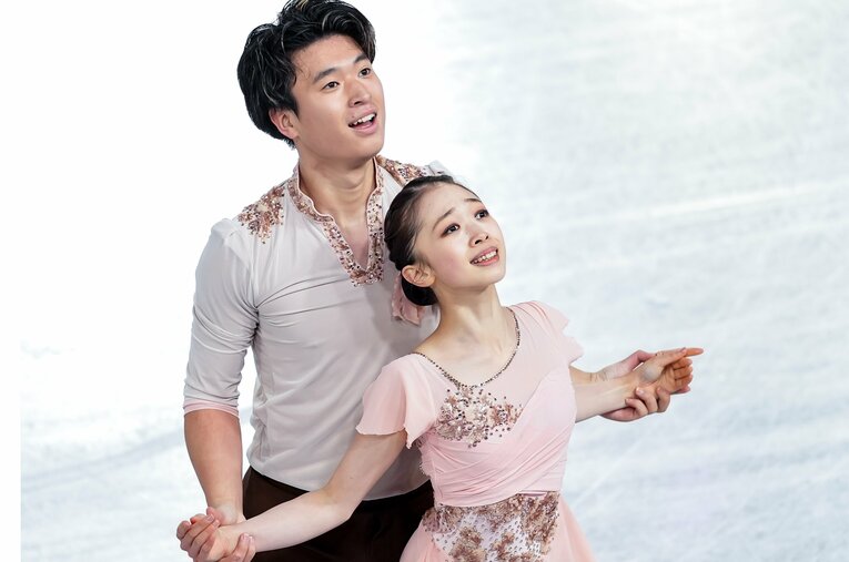 ジュニアGPファイナルに出場した清水咲衣＆本田ルーカス剛史 ／ photograph by Getty Images