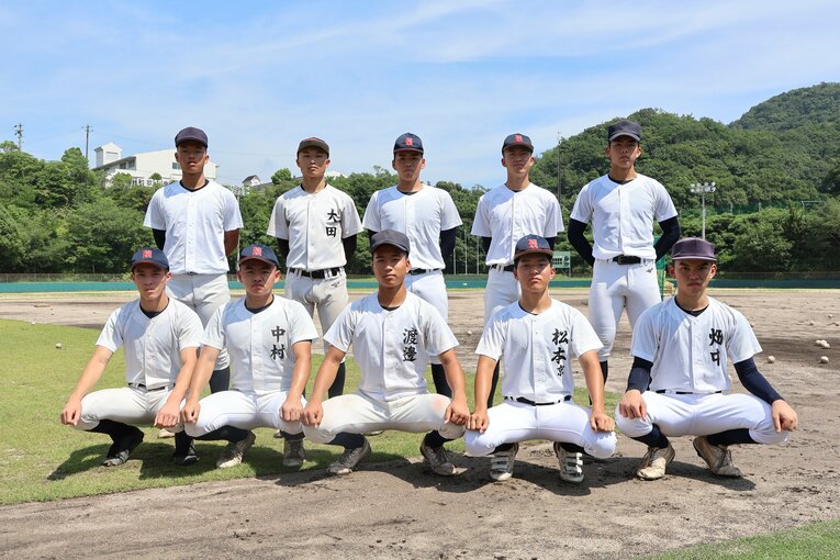 文字通り10人の「全員野球」で和歌山南陵として最後の和歌山県大会に挑む　©Fumi Sawai