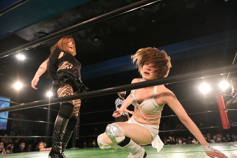 安納サオリ「誰よりも目立って、一目惚れさせる」 華やかさの裏で、人気女子プロレスラーが明かした“苦悩と決意”「遠慮なんかしてられない」(24)