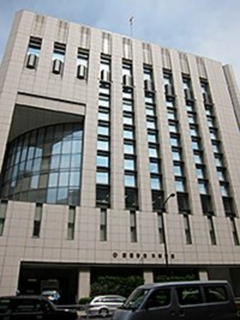 創価学会の本部別館。総本部は建設中のようで2013年冬に完成予定とのこと