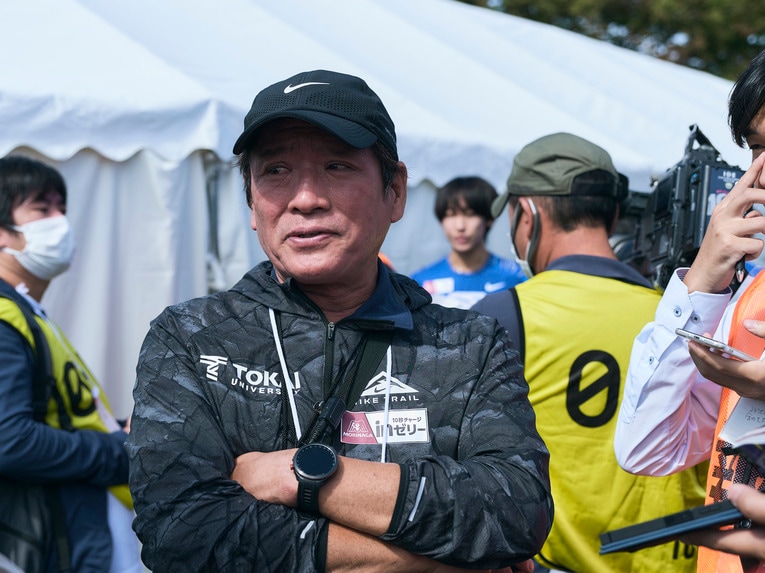 2019年箱根駅伝で優勝を成し遂げた東海大の両角速監督。佐久長聖を強豪校にした手腕で復活なるか　©Yuki Suenaga