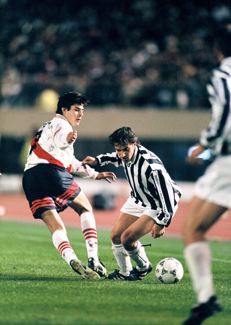 リーベルとユベントスが対戦した96年トヨタカップ　©Sports Graphic Number