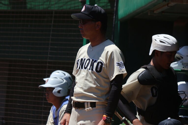 クラスによっては偏差値70を超える兵庫の公立進学校である小野高校。それでも北垣賢高監督は「私学の壁を越えたい」と本気で甲子園を目指した ／ photograph by Fumi Sawai