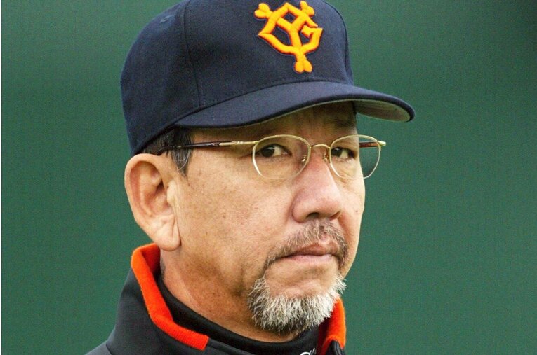 2004、05年と巨人を指揮した堀内恒夫監督。写真は2005年2月、髭を剃らずにキャンプインした　©JIJI PRESS