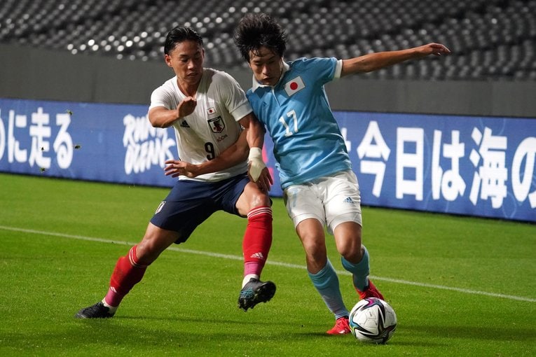 A代表との慈善試合に出場した林（左）。ジャマイカ戦でのアピールなるか©Masashi Hara/Getty Images