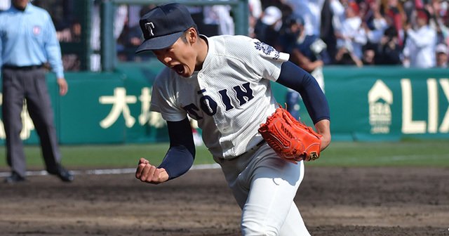 大阪桐蔭・根尾昂は野球の常識の外。片手捕球、ジャンプスロー、スキー