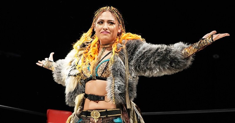 ジュリア（WWE NXT）お騒がせ症候群【本】 ジュリア「“お騒がせ女”が抱く使命感とWWEでの野望」 - プロレス