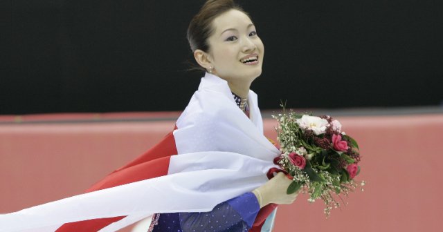 エンタメ/ホビーDESCENTE JAPAN 荒川静香 金メダル トリノオリンピック ...