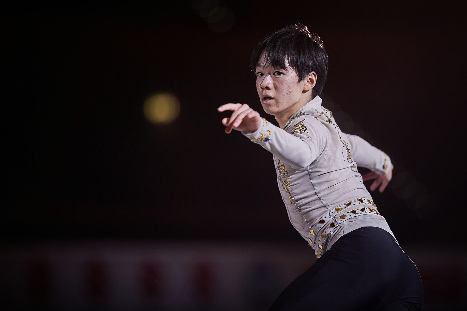 エキシビションで演技を行う鍵山