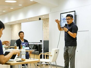 ライゾマ齋藤社長が池田純に語った、“スポーツとテクノロジー”融合の未来。＜Number Web＞ photograph by Kiichi Matsumoto