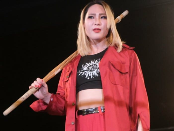 「私なんて“女もどき”なんじゃないか」タイで性別適合手術を受けたトランスジェンダー女子レスラー…エチカ・ミヤビがリングで流した涙の意味＜Number Web＞ photograph by Norihiro Hashimoto