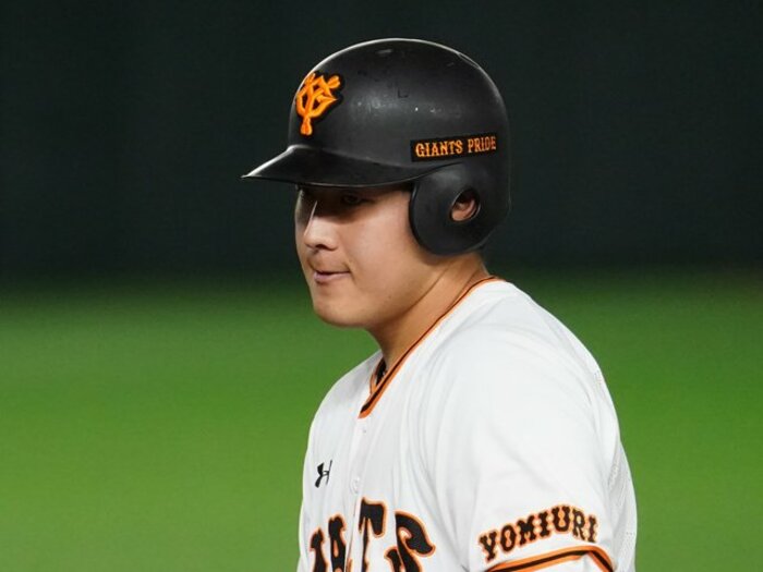 絶好調・岡本和真24歳バースデー弾＆丸も第1号！戸郷翔征の好投で巨人快勝、ウィーラーも大喜び。＜Number Web＞ photograph by Hideki Sugiyama