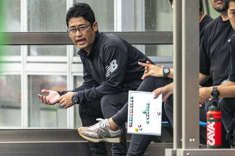 昌平高校を率いる藤島監督 ／ photograph by Takuya Sugiyama