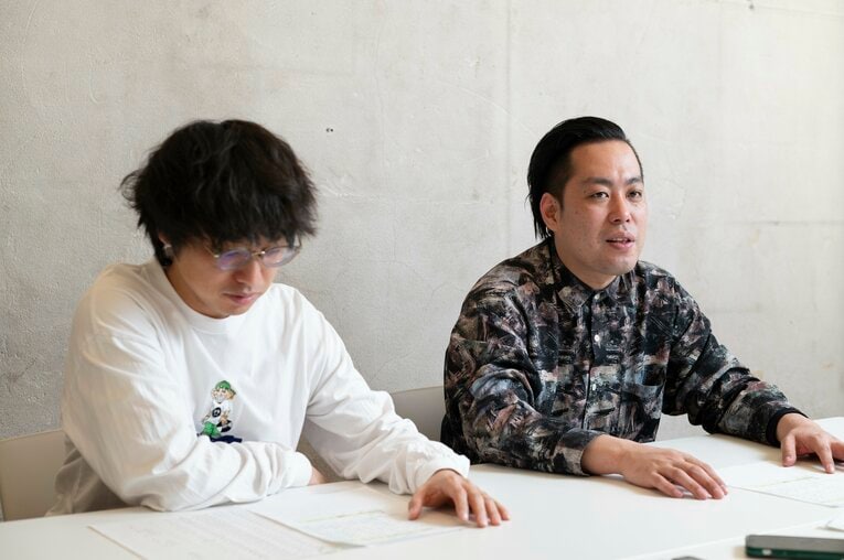 「土地開発かよ」「土地開発だよ」もしっくり来ず、「土地開発か」のセリフが出来た