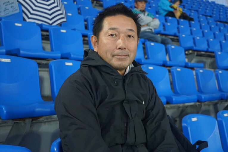 金足農業高校野球部OB会の副会長を務める長谷川寿 ©Kei Nakamura
