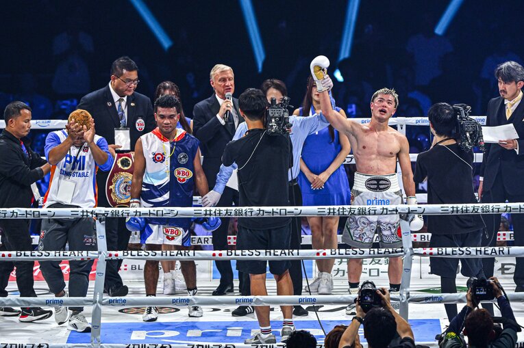 ジェルウィン・アシロに判定3-0で勝利し、WBOアジアパシフィック王者となった那須川天心　©Takuya Sugiyama