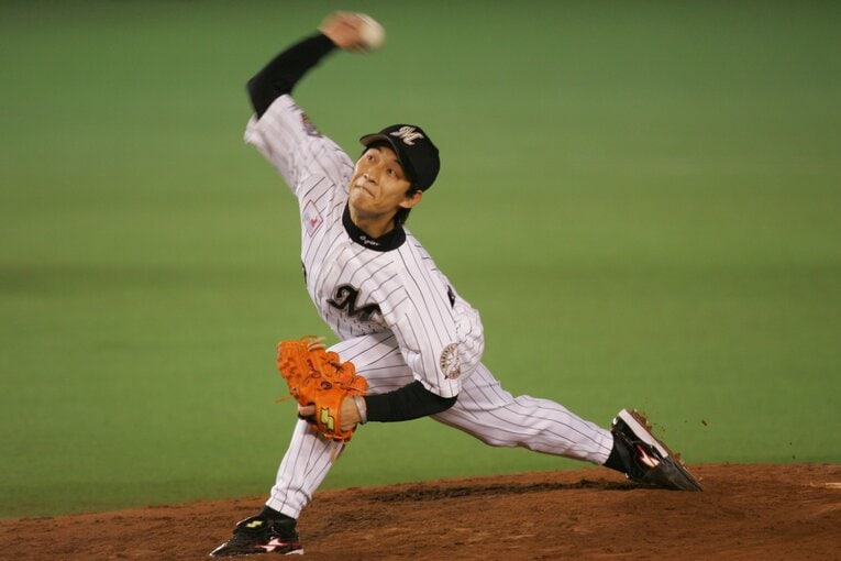 ロッテ時代の荻野忠　©Sports Graphic Number