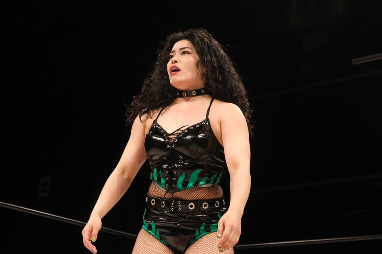 「圧倒される肉体美」を目指す新人女子プロレスラー…コンテストにも出場するZONESが語る“理想像”「実は体重が10kg減ったんです」(90)