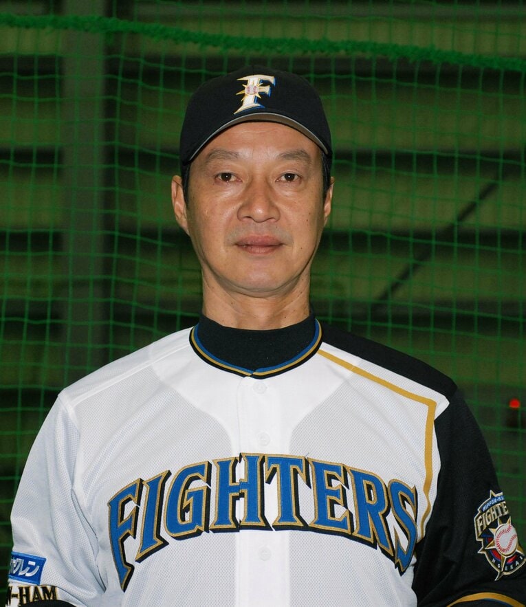 現役時代に金田正一、山内一弘、稲尾和久など7人、コーチやファーム監督時代には梨田昌孝や工藤公康など4人の指揮官に仕えた水上善雄。写真は日本ハム二軍コーチ時代 ©JIJI PRESS