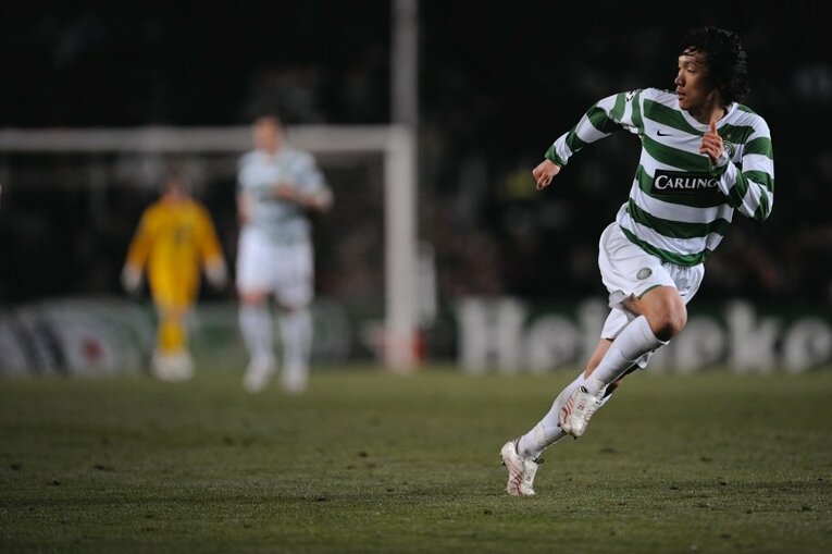 CLバルサ戦での中村俊輔　©Takuya Sugiyama