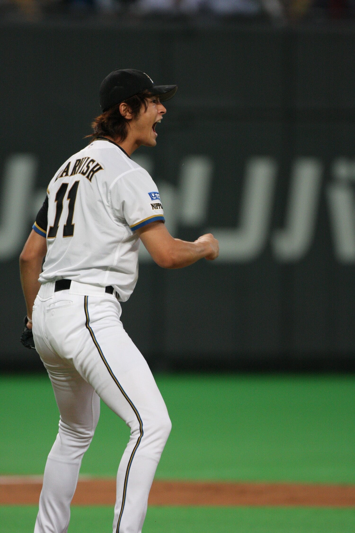 福也少年が見つめる中で完封勝利を挙げたダルビッシュ　©Koji Asakura