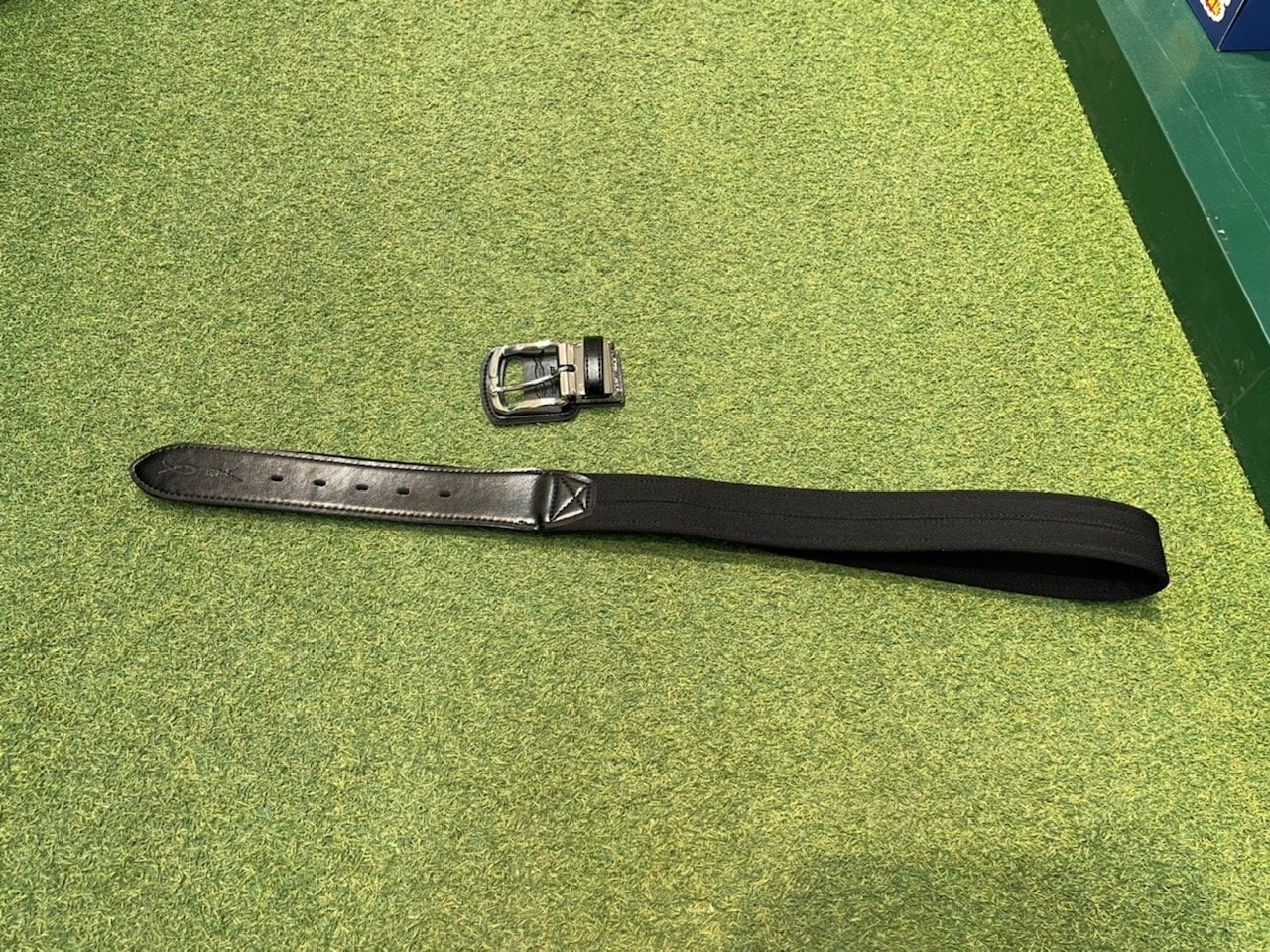 昨夏から流行中のベルト「コアエナジー」。1万円以上と従来品よりかなり高いが定番商品に