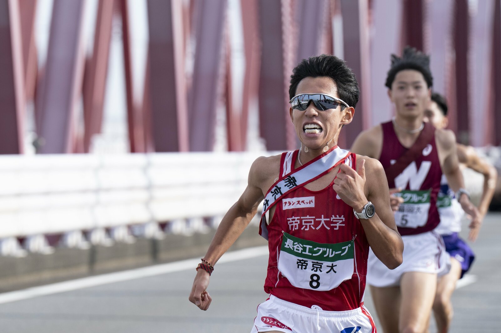 楠岡は取材直後に1万ｍ27分台の帝京大記録を樹立　photograph by Tadashi Hosoda