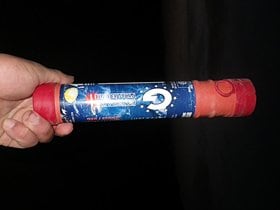 リタイヤを知らせる発煙筒。使わずにすみました