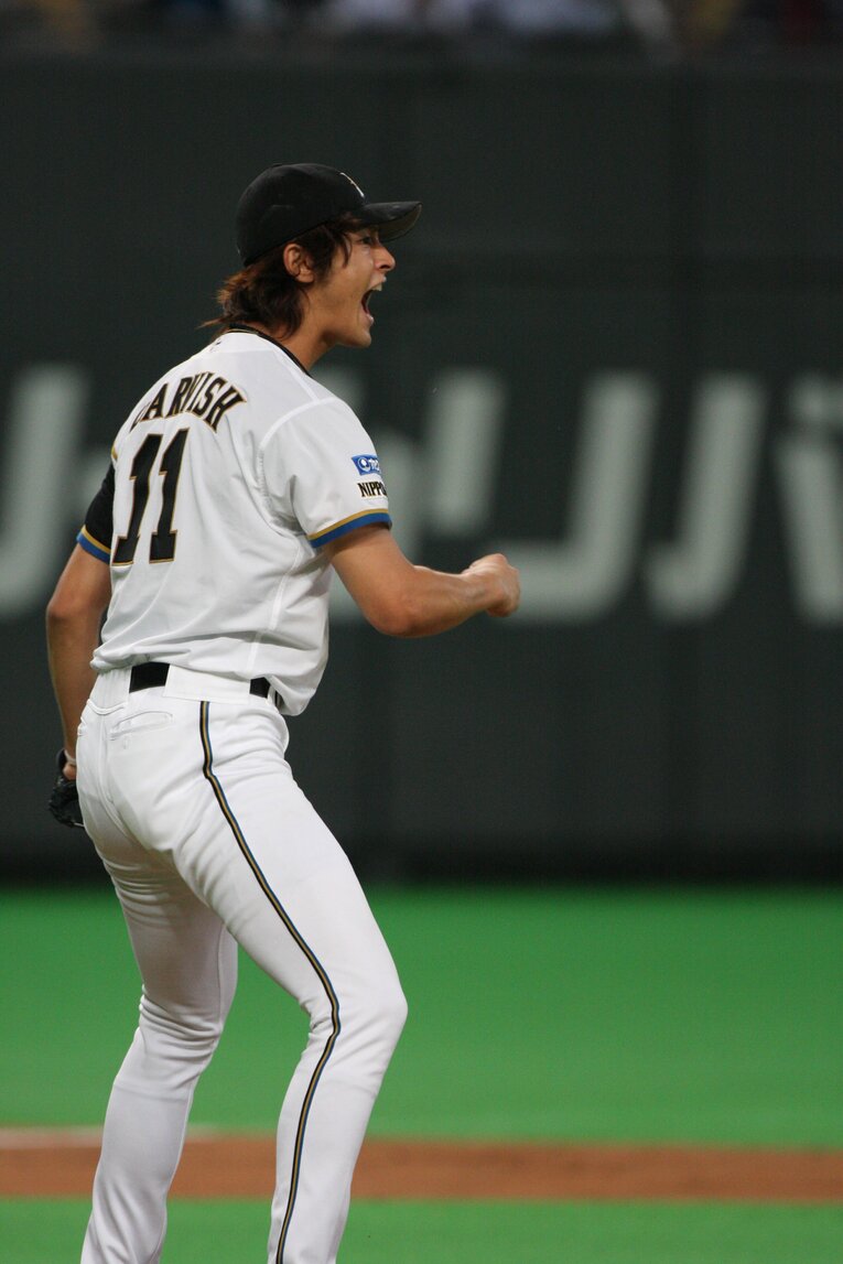 福也少年が見つめる中で完封勝利を挙げたダルビッシュ　©Koji Asakura