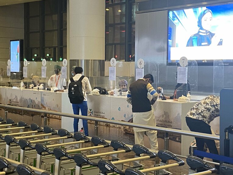 ワクチン接種の確認スペース　©Atsushi Iio