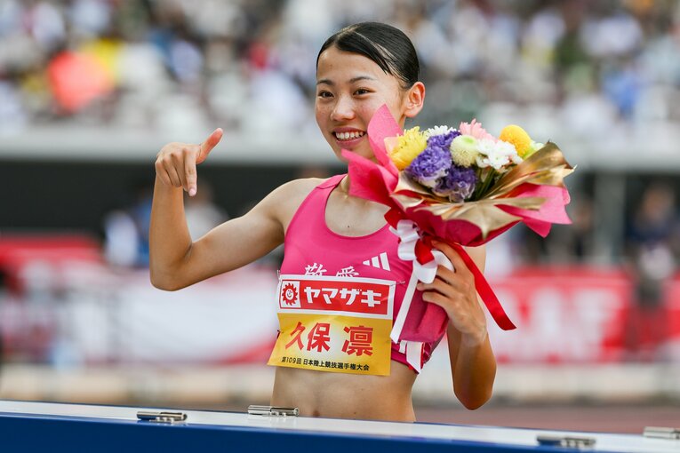 日本選手権では800mで自身2度目の2分切りとなる日本新記録をマークして連覇を達成した　©Nanae Suzuki