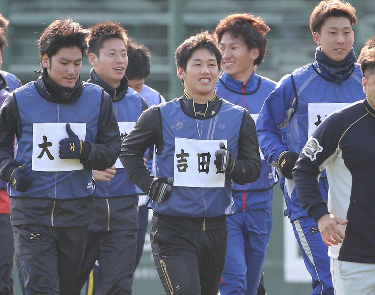 新人合同自主トレの様子（2016年1月）©︎JIJI PRESS