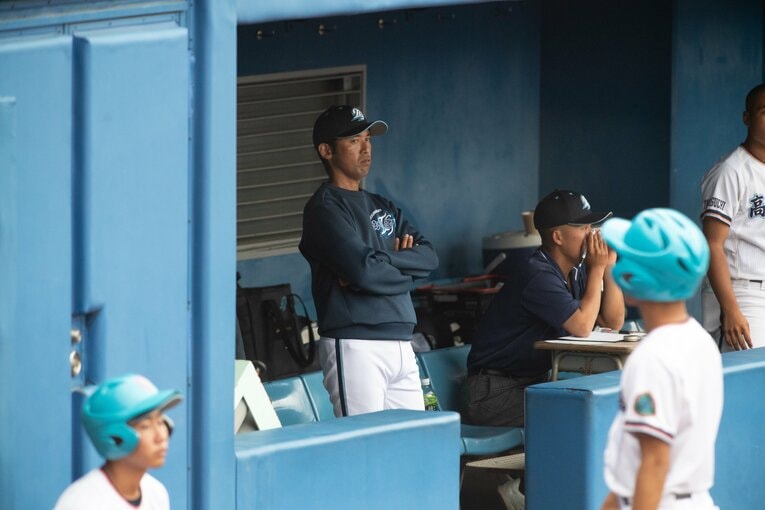 高川学園の松本祐一郎監督 ©Kota Inoue
