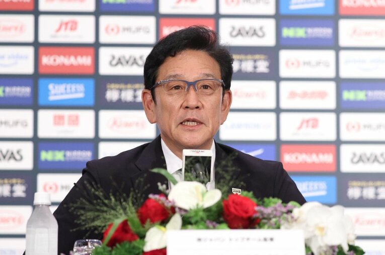 第5回WBCで日本代表を率いて世界一に導いた栗山英樹監督。6月に退任会見を行なった ／ photograph by JIJI PRESS