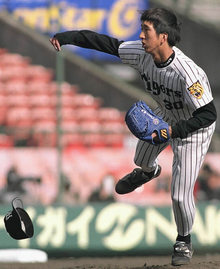 プロ2年目の藤川19歳　©JIJI PRESS