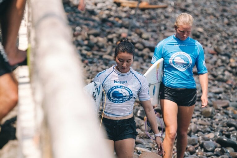 2023 Surf City El Salvador ISA World Surfing Gamesでの松田（全16枚中の12枚目）　©ISA / Pablo Jimenez