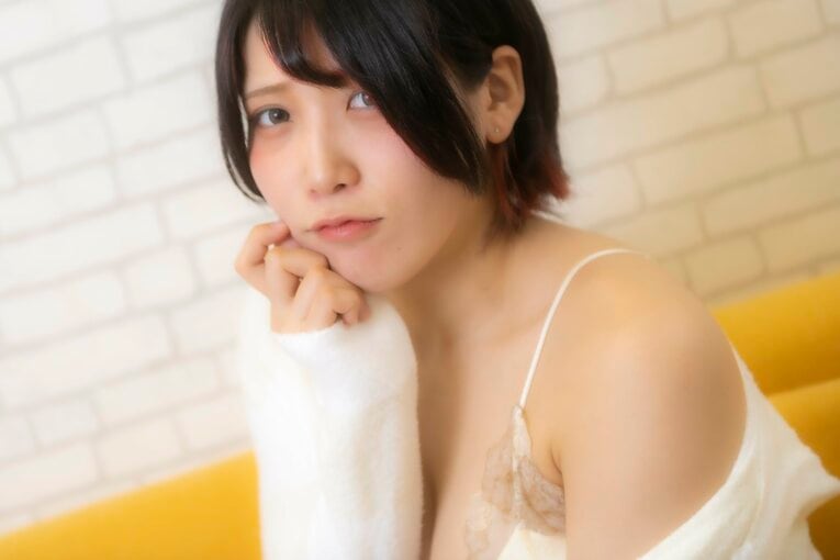 《特別グラビア》スターダム林下詩美が語る“女王ではない今”の自由さ…話題の“中野ぅたみ”も登場「かわぃぃことしかとりぇがなぃんですぅ」(16)