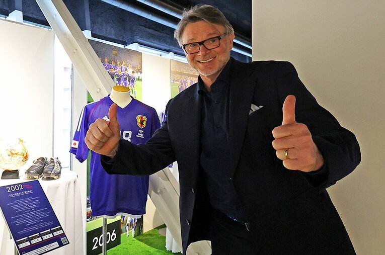 1カ月間にわたって日本に滞在したトルシエ氏。彼の目に移った現在の日本サッカー観とは ／ photograph by JFA/AFLO