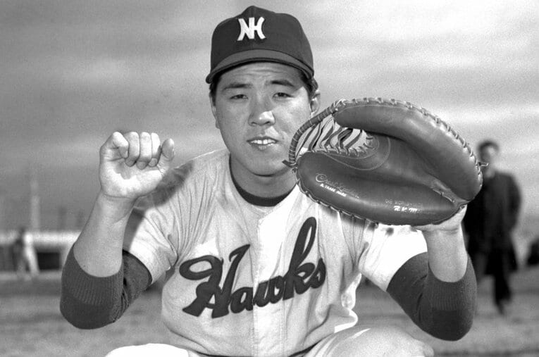 1957年撮影の野村克也。この年、30本塁打でホームラン王のタイトルを獲得した ／ photograph by KYODO