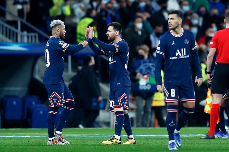 PSGメッシらをサポーターが威圧…CLベスト16でレアル大逆転勝利の背景＜翌日、カンプノウではなぜかバルサの守護神にブーイング＞(7)