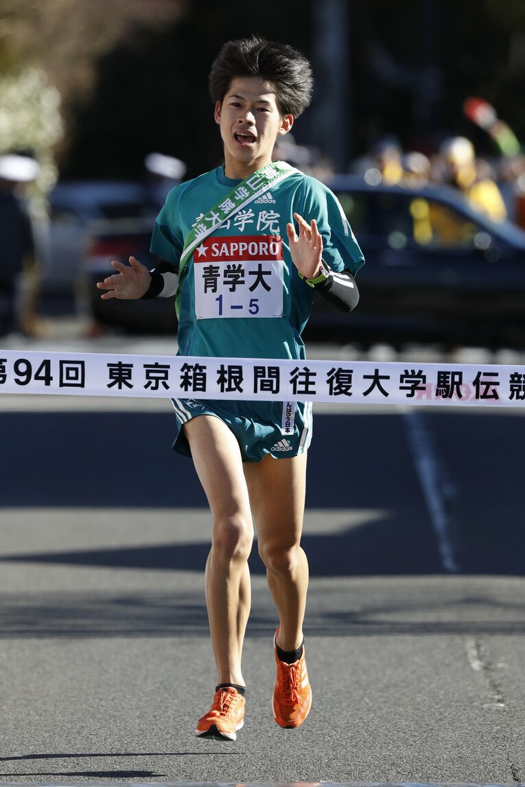 大学2年の2018年1月で出走した初の箱根駅伝。山登り5区を任され、区間5位の快走でチームを優勝へ導いた　©AFLO