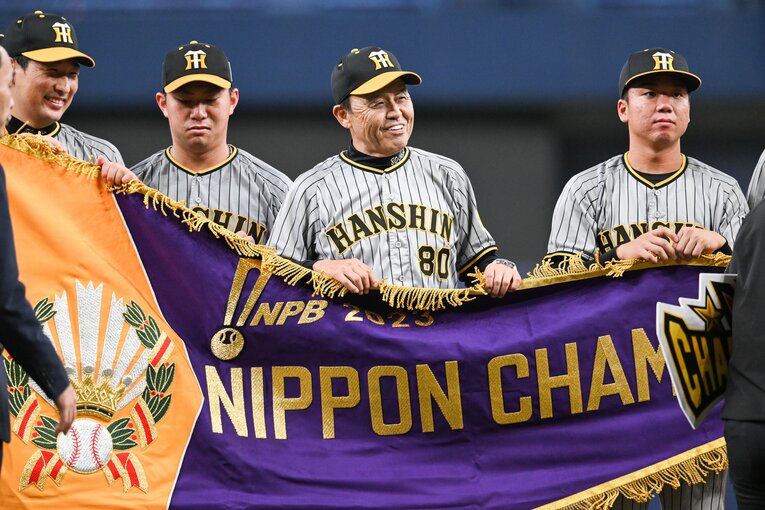阪神を38年ぶりの日本一に導いた岡田監督　©︎Nanae Suzuki