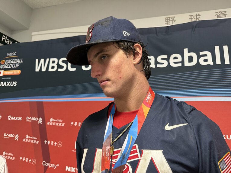 二刀流の怪物。198cm、115kg。MVPを獲得したコールマン・ボスウィック　©Yuji Yanagawa