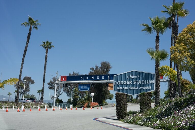 華やかなメジャーの舞台…写真は今季のドジャー・スタジアムの様子　©Nanae Suzuki