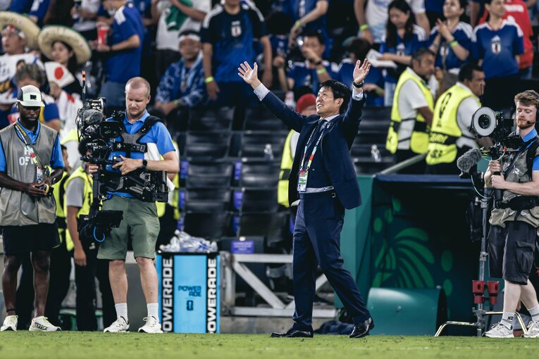 何度でも見たい…チュニジア戦、日本代表ゴールラッシュの連続写真を全部見る（画像は右に続きます）　©Kiichi Matsumoto/JMPA